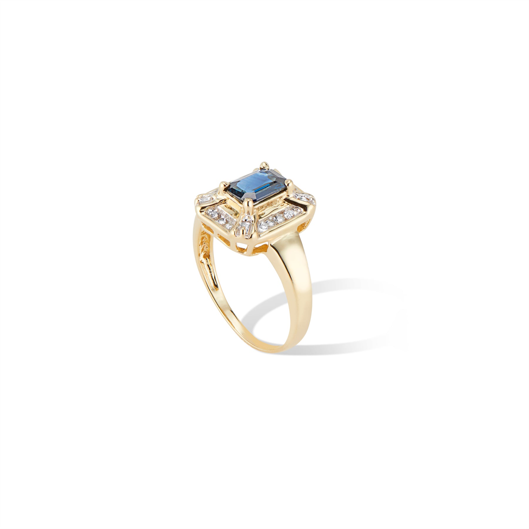 Vintage 14K Yellow Gold Diamond and Emerald Cut sapphire Dress ring - Side Profile