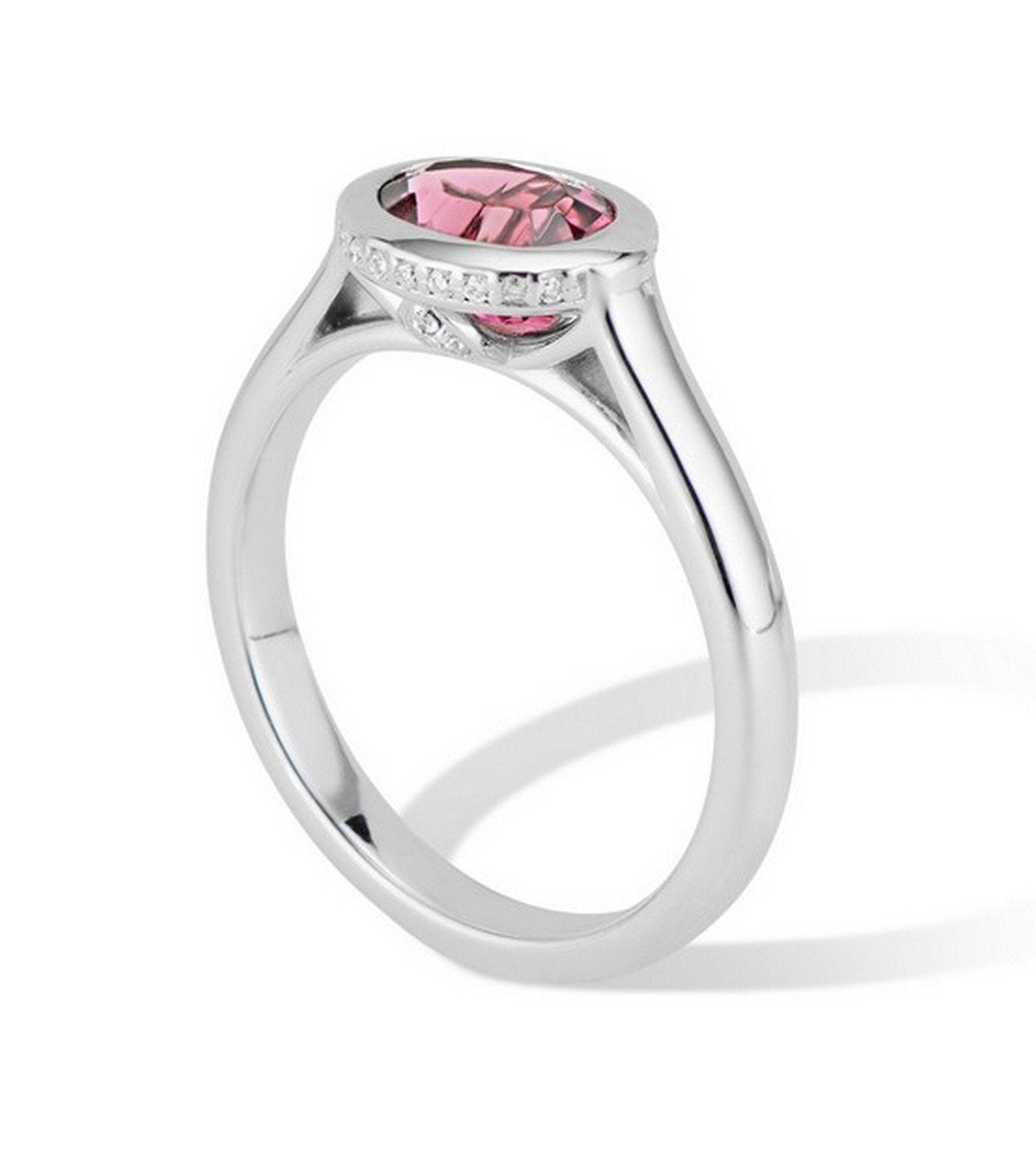 Oval Horizontal Bezel Ring - Thomas Laine Jewelry