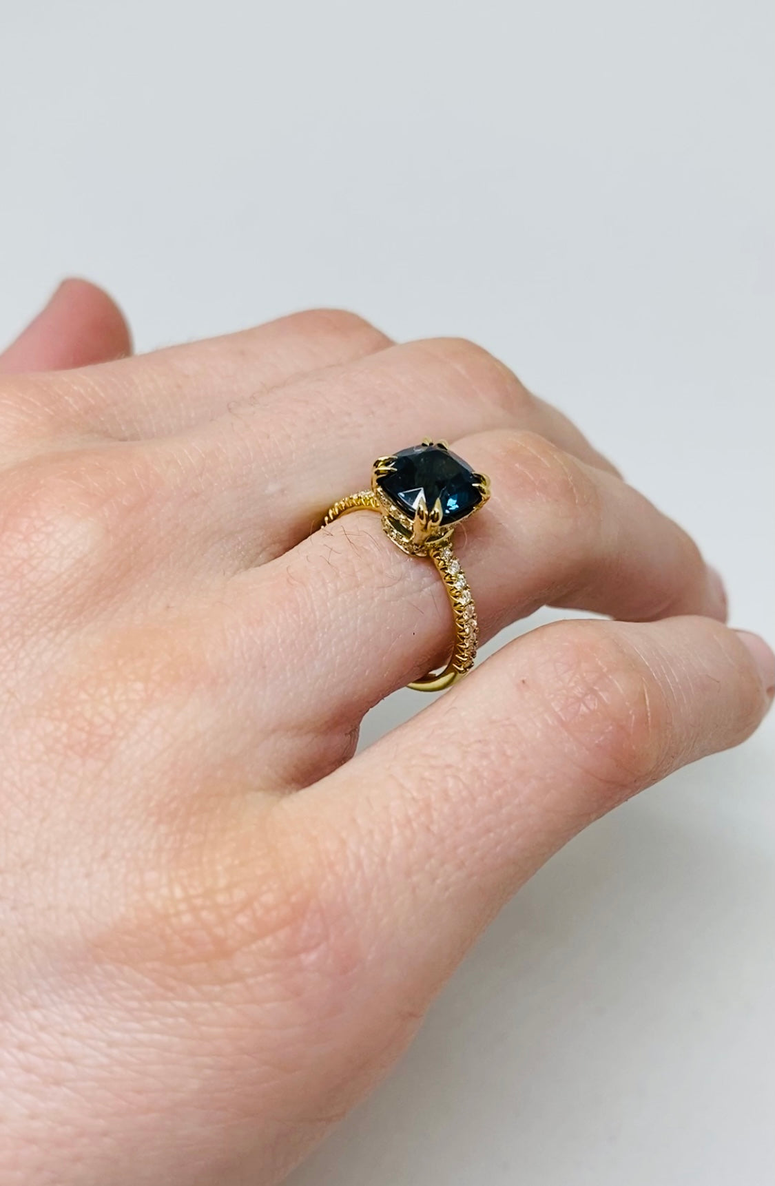 On Model 18K Yellow Gold Cushion Cut Peacock Blue Spinel Engagement Ring